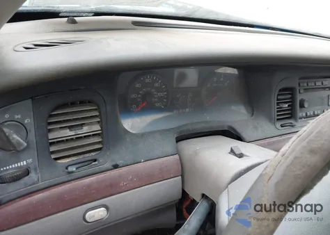 2011 Ford Crown Victoria Lx z USA, uszkodzony, nr VIN 2FABP7EV5BX140167